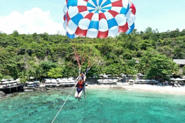 paragliding in Nha Trang