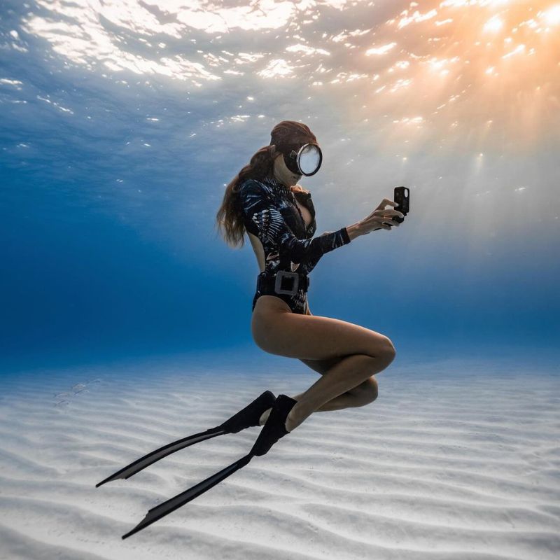 trang phuc lan freediving phu hop 04
